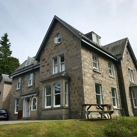 Braemar Youth Hostel Екстериор снимка