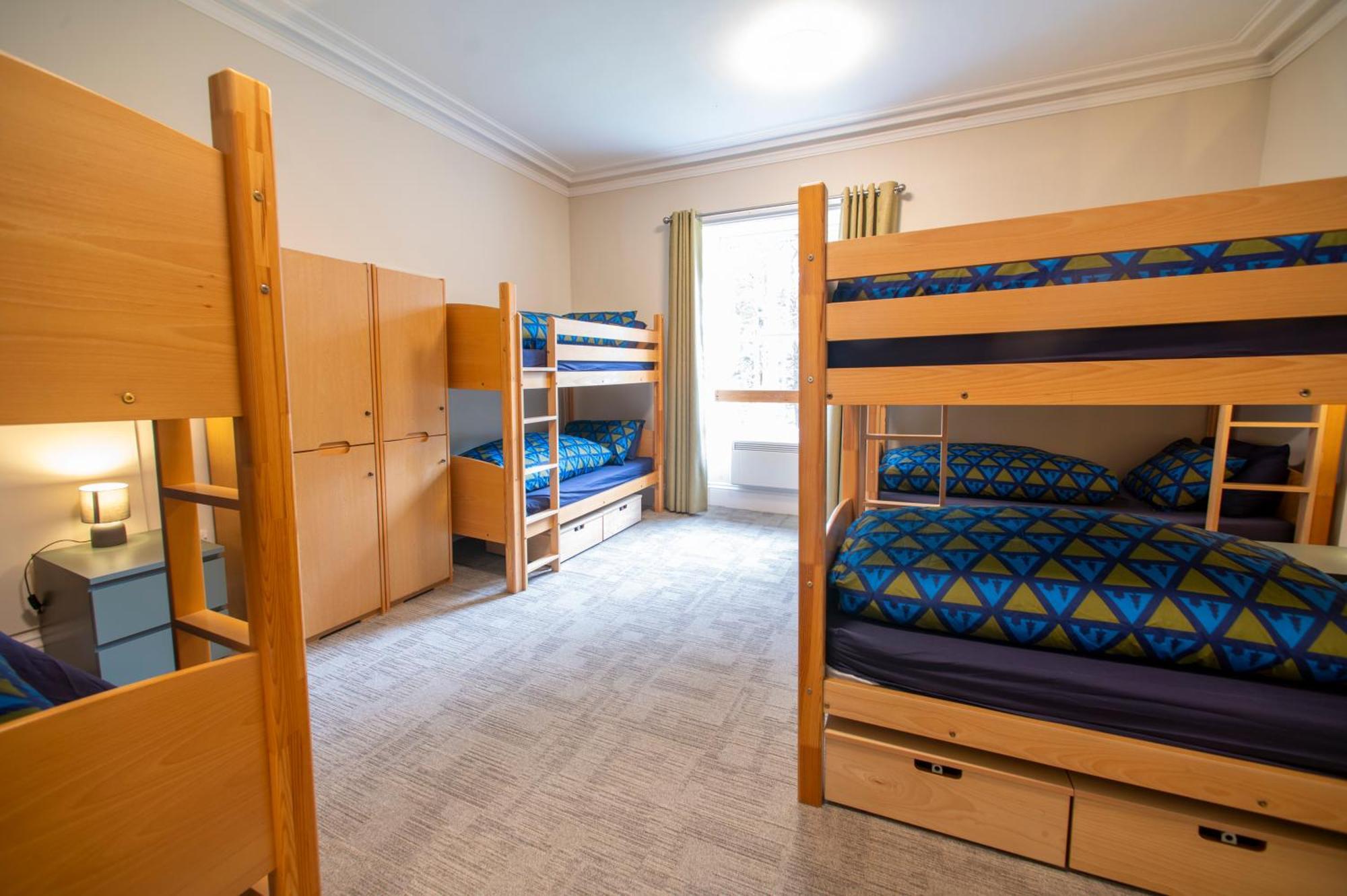 Braemar Youth Hostel Екстериор снимка