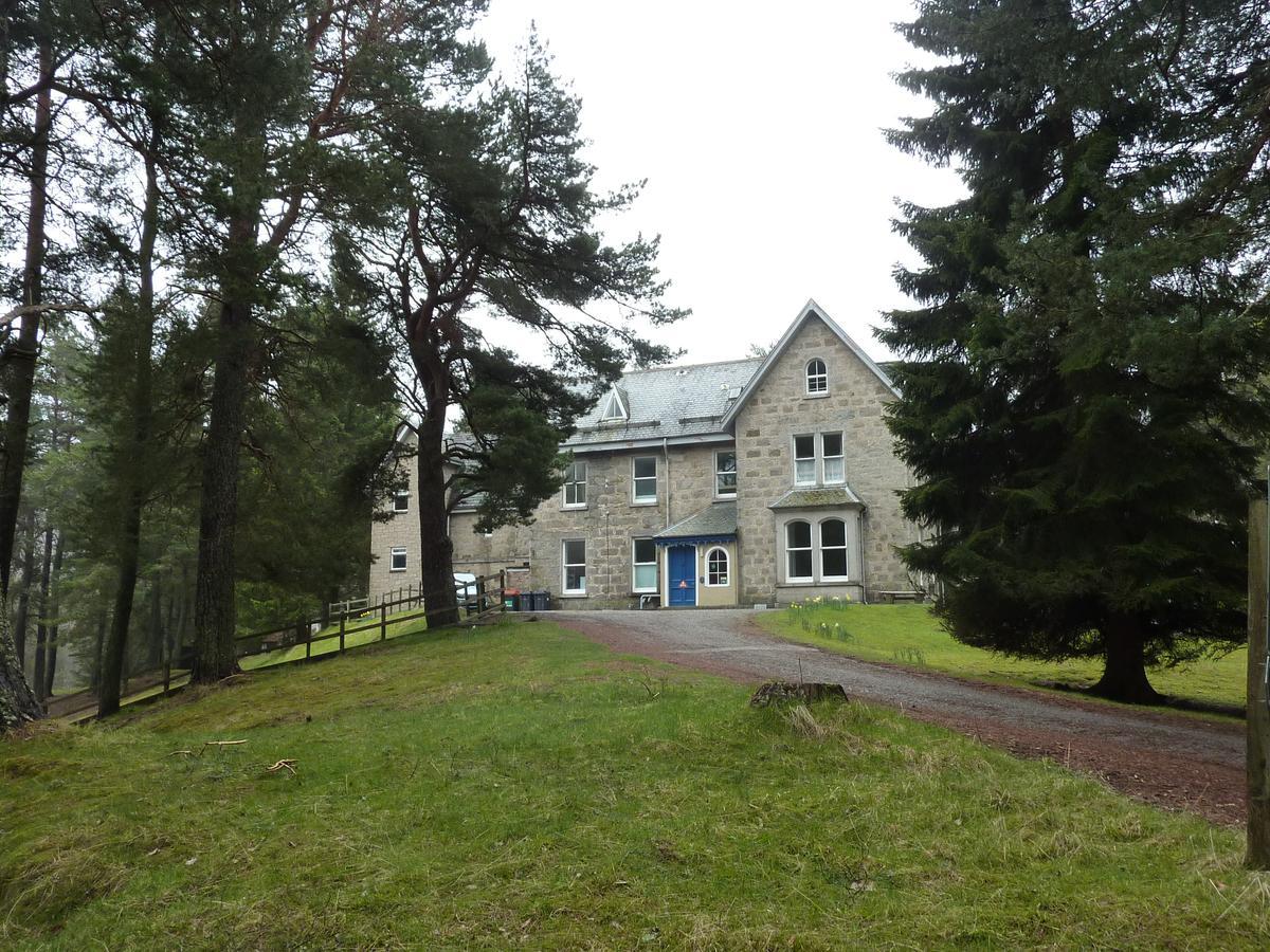 Braemar Youth Hostel Екстериор снимка